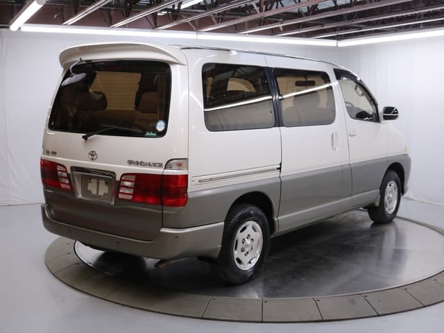 1999 Toyota Grand Hiace JDM car for sale — photo 7 of 25