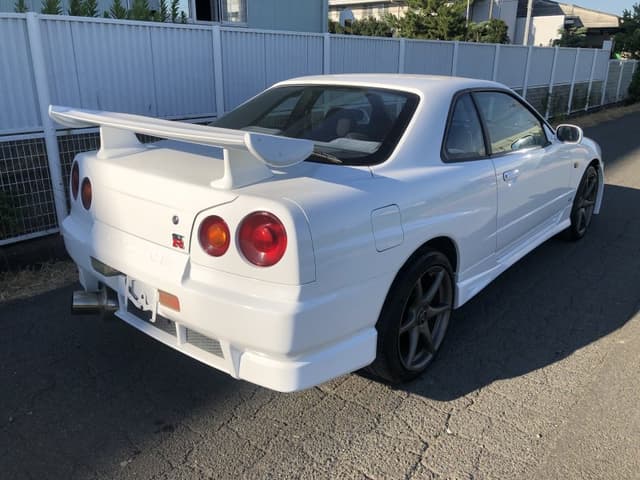 1998 Nissan Skyline JDM car for sale — photo 4 of 5