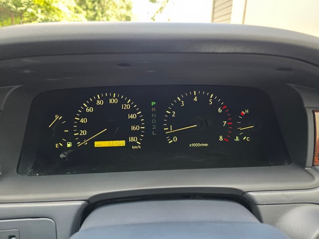 1998 Toyota Crown JDM car for sale — photo 8 of 13