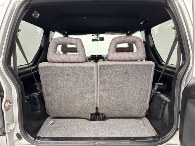 2000 Suzuki Jimny JDM car for sale — photo 12 of 25