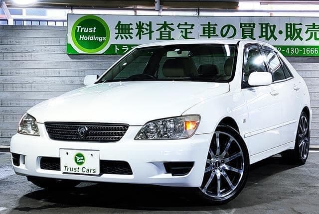 2002 Toyota Altezza JDM car for sale — photo 2 of 25