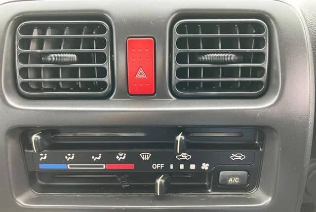 2010 Suzuki Carry JDM car for sale — photo 16 of 20