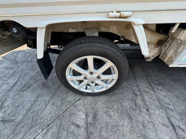 2001 Daihatsu Hijet JDM car for sale — photo 6 of 13