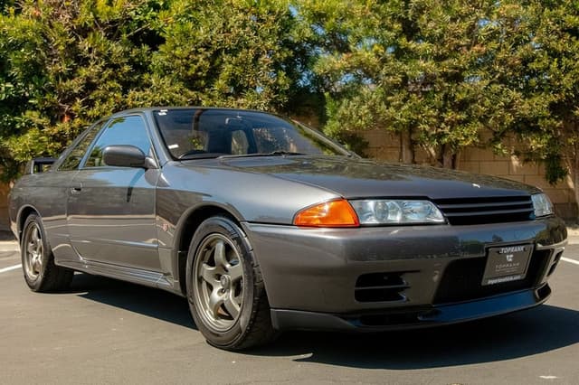 1991 Nissan Skyline JDM car for sale — photo 16 of 25