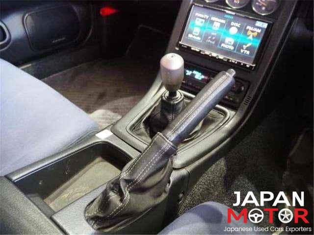 1992 Nissan Skyline JDM car for sale — photo 7 of 25