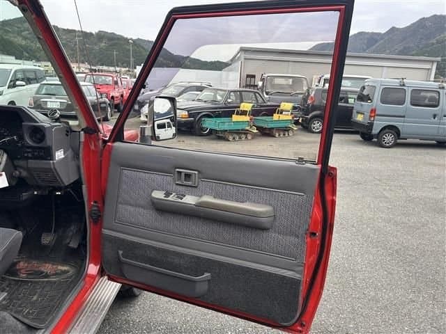 1992 Toyota Land Cruiser JDM car for sale — photo 2 of 21