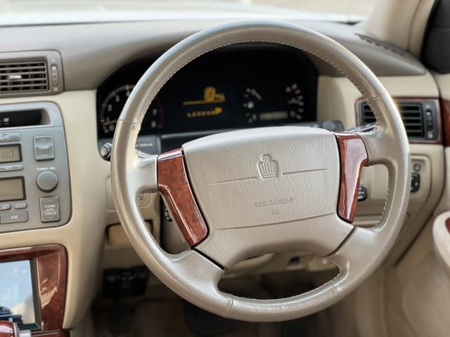 2000 Toyota Crown JDM car for sale — photo 18 of 22