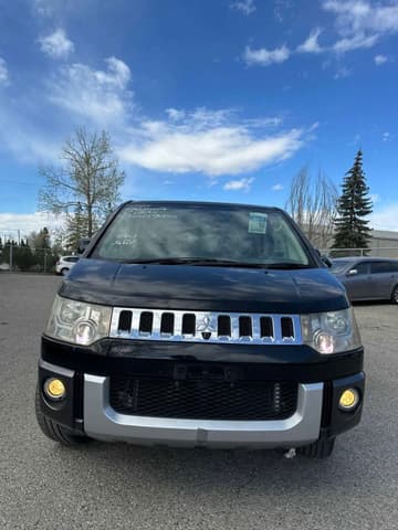 2007 Mitsubishi Delica JDM car for sale — photo 3 of 13