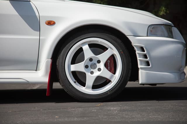 1999 Mitsubishi Lancer Evolution JDM car for sale — photo 21 of 25