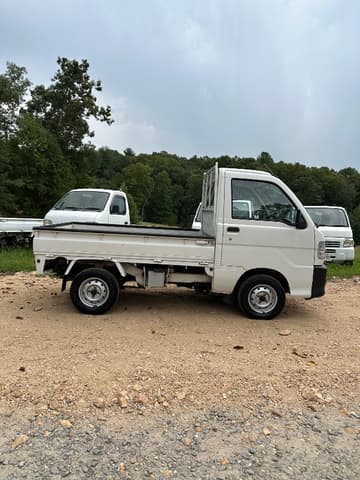 1999 Daihatsu Hijet JDM car for sale — photo 6 of 24