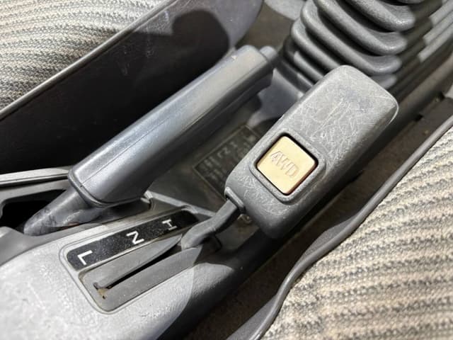 1993 Daihatsu Hijet JDM car for sale — photo 11 of 23