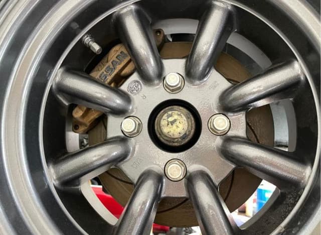1975 Nissan Skyline JDM car for sale — photo 12 of 15