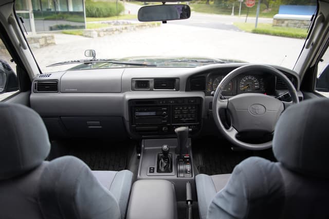 1996 Toyota Land Cruiser JDM car for sale — photo 9 of 10