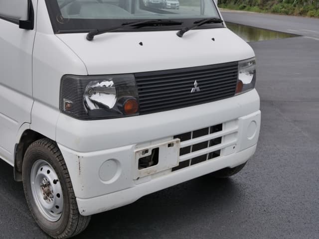 2002 Mitsubishi Minicab JDM car for sale — photo 11 of 25