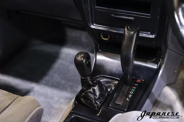 1996 Toyota Hilux JDM car for sale — photo 10 of 24