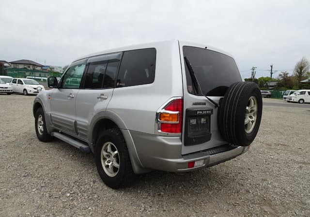 2001 Mitsubishi Pajero JDM car for sale — photo 3 of 5