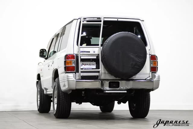 1997 Mitsubishi Pajero JDM car for sale — photo 6 of 25