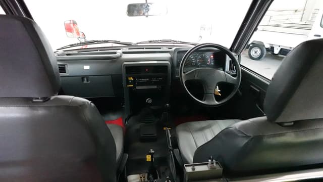 1996 Nissan Safari JDM car for sale — photo 20 of 23