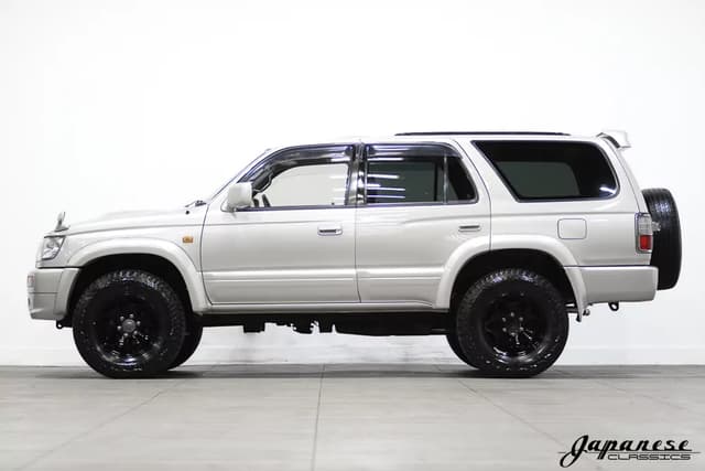 1996 Toyota Hilux JDM car for sale — photo 4 of 25
