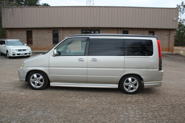 1999 Honda Stepwagon JDM car for sale — photo 6 of 25