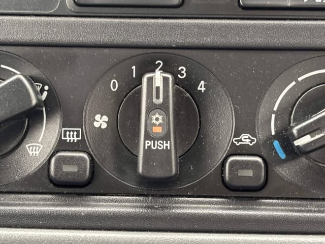 1999 Mitsubishi Pajero Mini JDM car for sale — photo 14 of 25