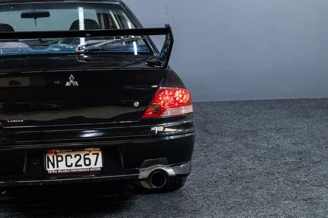 2001 Mitsubishi Lancer Evolution JDM car for sale — photo 5 of 18