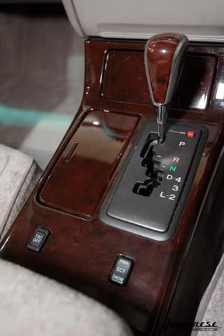2000 Toyota Majesta JDM car for sale — photo 12 of 25