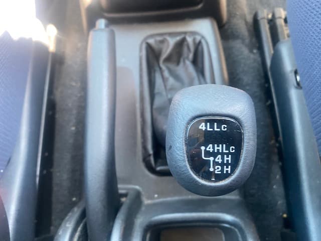 2006 Mitsubishi Pajero JDM car for sale — photo 20 of 25