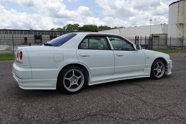 1998 Nissan Skyline JDM car for sale — photo 7 of 19