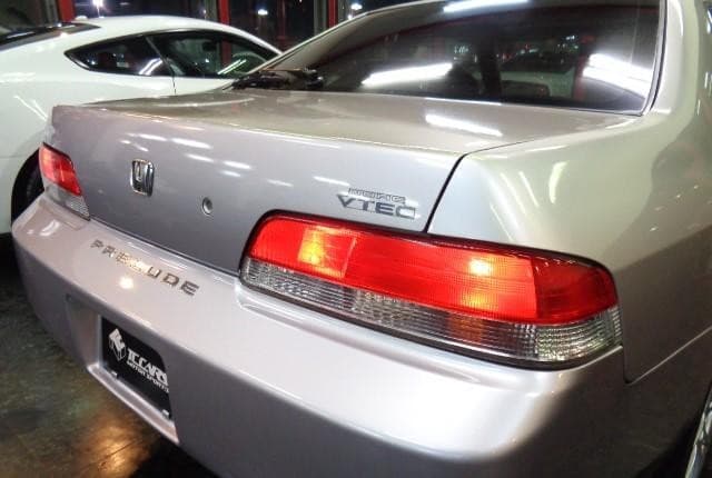 1997 Honda Prelude JDM car for sale — photo 13 of 25