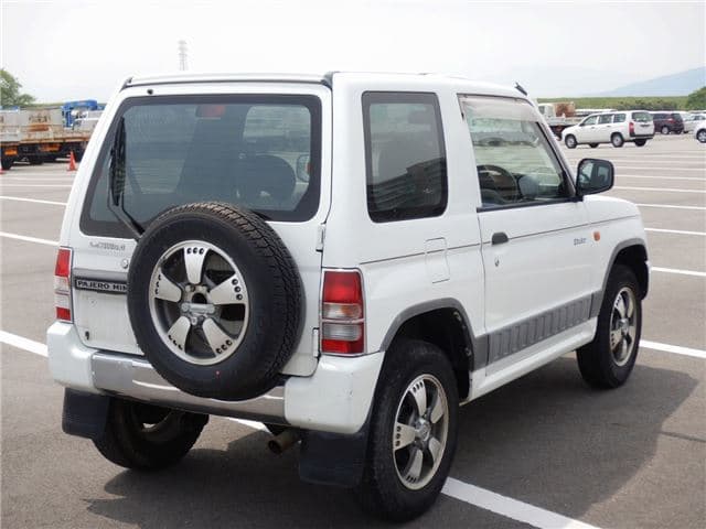 1997 Mitsubishi Pajero Mini JDM car for sale — photo 2 of 5