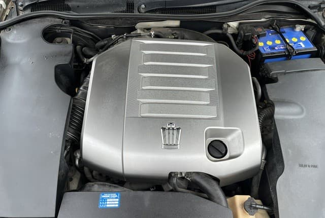 2009 Toyota Crown JDM car for sale — photo 9 of 25