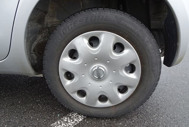 2005 Toyota Vitz JDM car for sale — photo 10 of 25