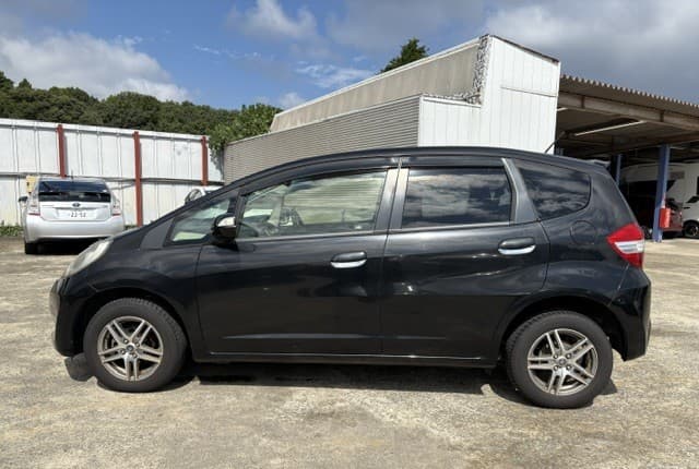 2012 Honda Fit JDM car for sale — photo 6 of 25