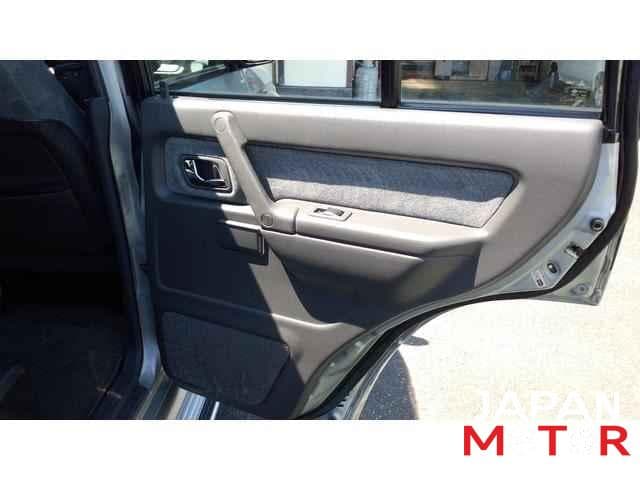 1997 Mitsubishi Pajero JDM car for sale — photo 10 of 25
