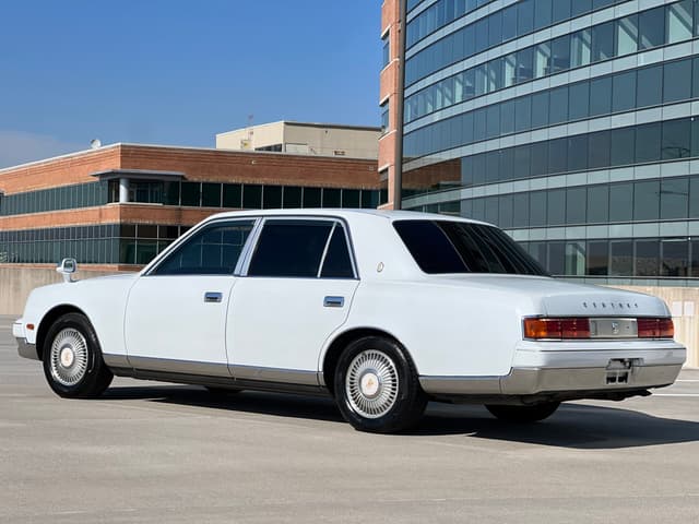 1999 Toyota Century JDM car for sale — photo 23 of 25