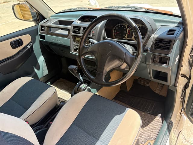 1999 Mitsubishi Pajero Mini JDM car for sale — photo 11 of 17