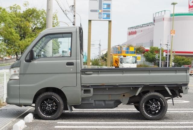 2007 Daihatsu Hijet JDM car for sale — photo 12 of 25