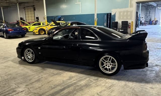 1995 Nissan Skyline JDM car for sale — photo 21 of 25