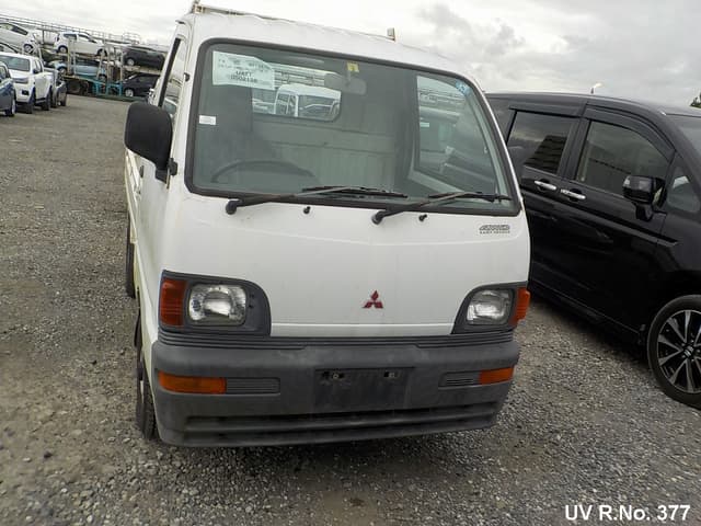 1998 Mitsubishi Minicab JDM car for sale — photo 10 of 21