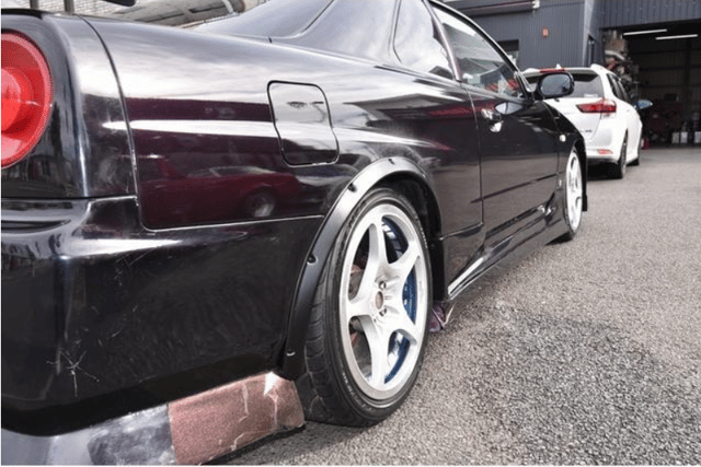 1998 Nissan Skyline JDM car for sale — photo 13 of 20