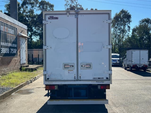 2008 Toyota Dyna JDM car for sale — photo 7 of 18