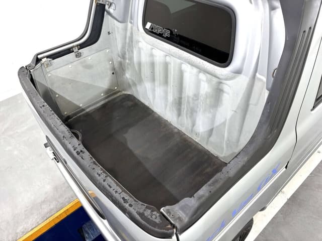 1999 Daihatsu Hijet JDM car for sale — photo 6 of 25