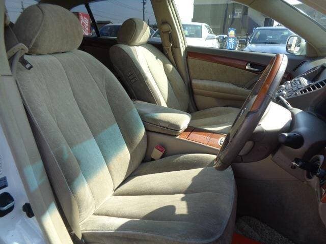 2002 Nissan Cima JDM car for sale — photo 5 of 6