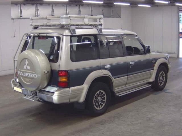 1991 Mitsubishi Pajero JDM car for sale — photo 5 of 5