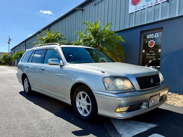 2000 Toyota Crown JDM car for sale — photo 11 of 18