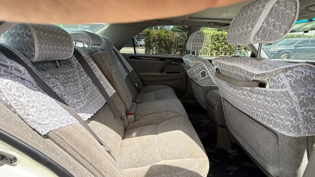 2001 Toyota Crown JDM car for sale — photo 11 of 13