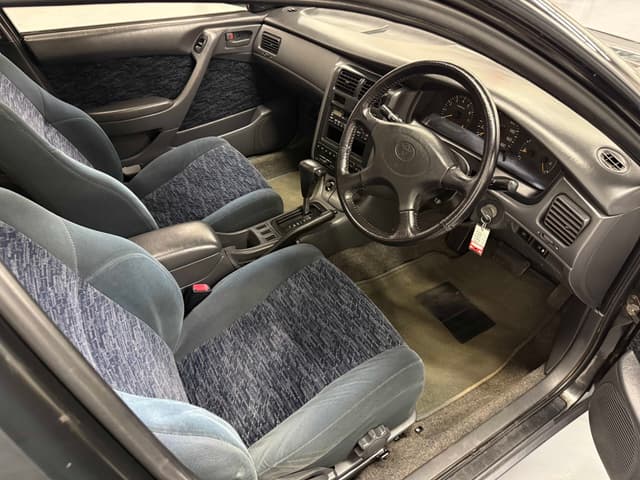 1992 Toyota Caldina JDM car for sale — photo 14 of 25