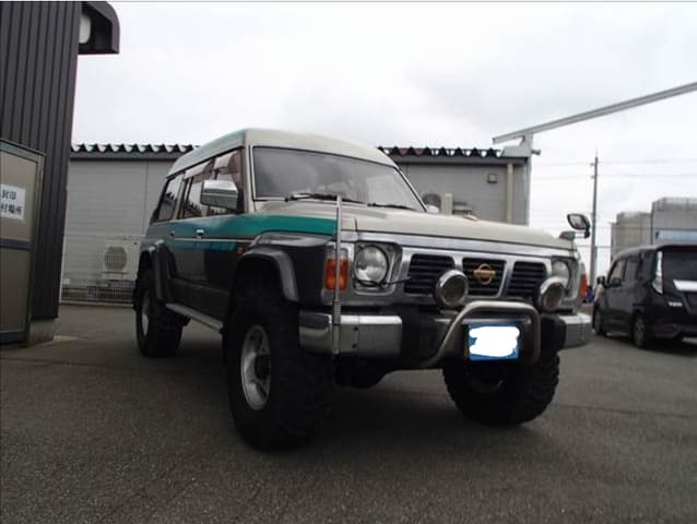 Nissan Safari JDM car for sale — photo 2 of 19