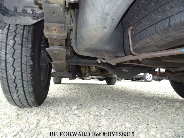 2003 Toyota HiAce JDM car for sale — photo 15 of 25